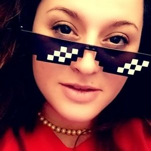 Meet your Posher, Janet